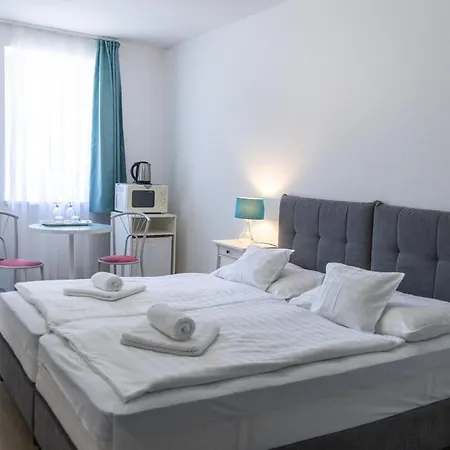 Tó-part Panzió * Kőszeg
